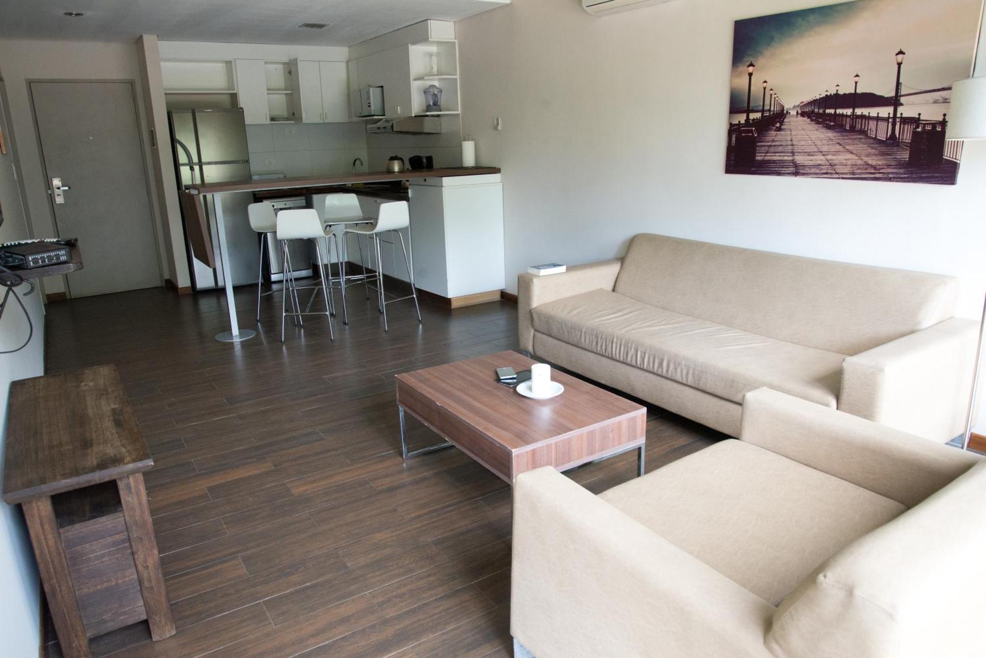 Casa Campus Pilar Suites Exterior foto