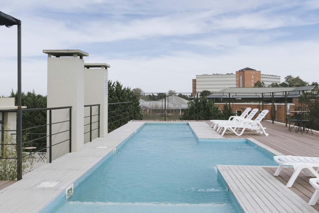Casa Campus Pilar Suites Exterior foto